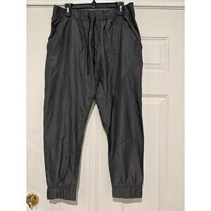 Women's sz L Under Armour grey athletic jogging pants #657